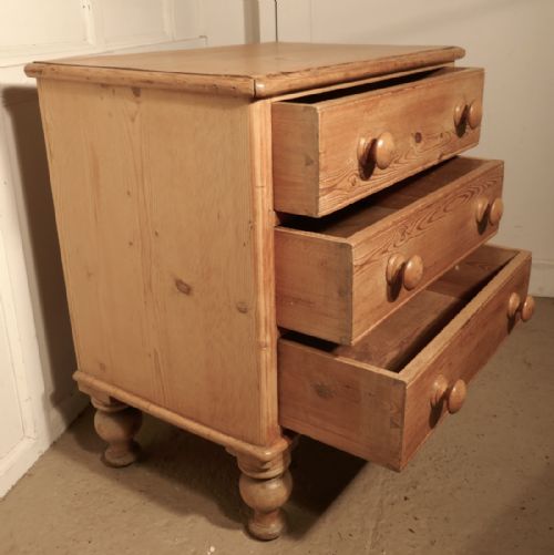 fig 1. A Very Small Victorian Stripped Pine Chest of Drawers