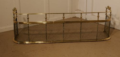 fig 4. A Large Victorian Brass Nursery Fender