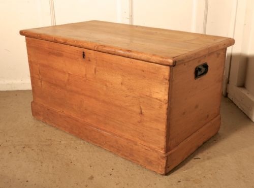 fig 4. Victorian Pine Blanket Box or Coffee Table
