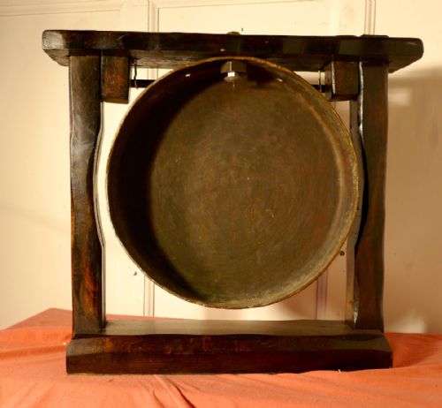 fig 2. Rustic Dark Wood and Brass Table Gong