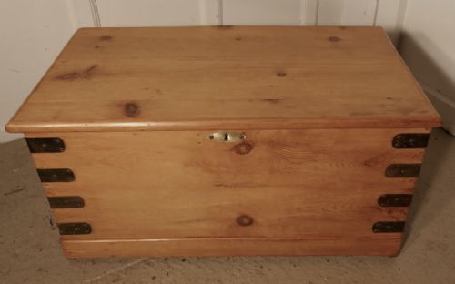 fig 2. Victorian Pine Blanket Box