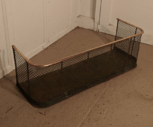Small Victorian Nursery Fire Guard or Club Fender
