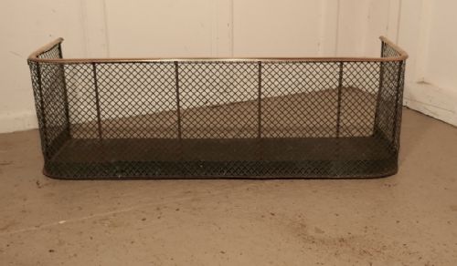 fig 1. Small Victorian Nursery Fire Guard or Club Fender