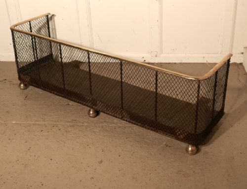fig 3. Victorian Nursery Fire Guard or Club Fender