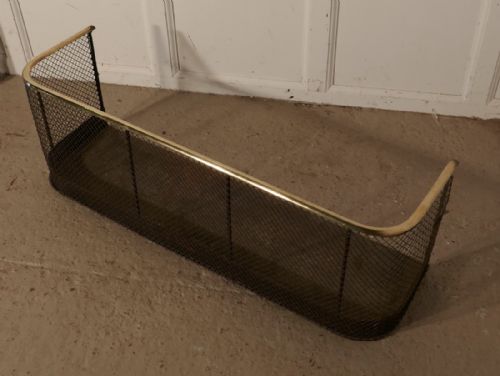 fig 1. Victorian Nursery Fire Guard or Club Fender