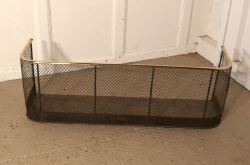 fig 2. Victorian Nursery Fire Guard or Club Fender