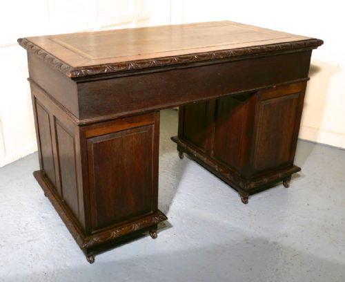 fig 4. Victorian Green Man Carved Oak Pedestal Desk