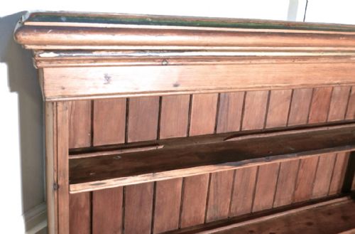 fig 3. Georgian Original Pine Dresser Top Plate Rack
