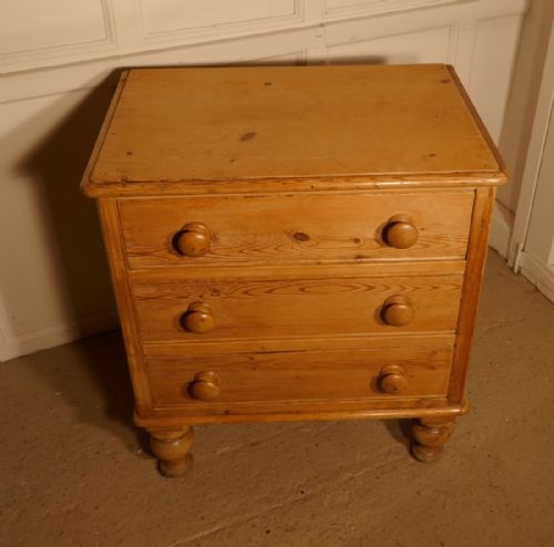 fig 4. A Very Small Victorian Stripped Pine Chest of Drawers
