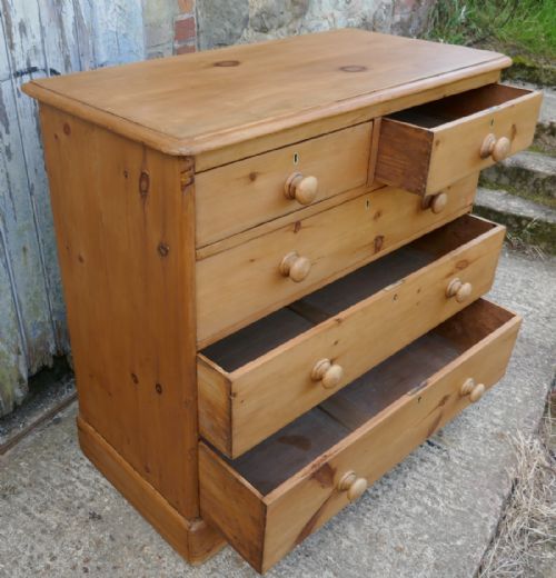 fig 1. Large Victorian Stripped Pine Chest of Drawers, 1890