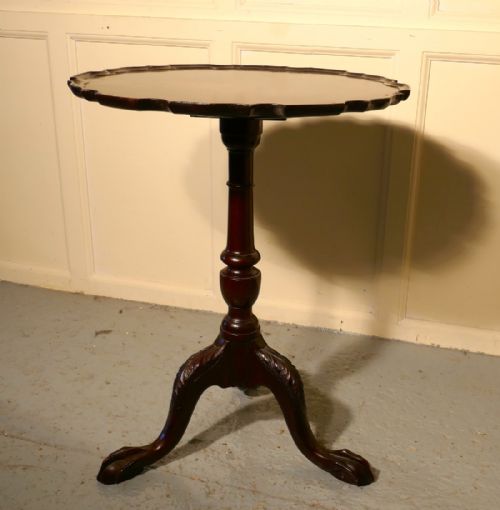 fig 1. A Pair of Georgian Mahogany Tripod Wine Tables with a Pie Crust Edge