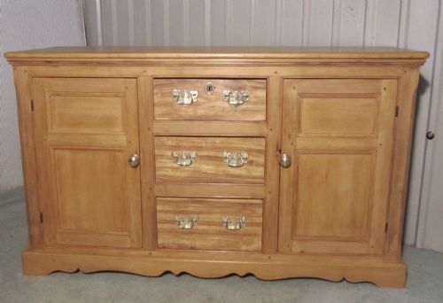 fig 1. A Large Country Pine Sideboard Dresser