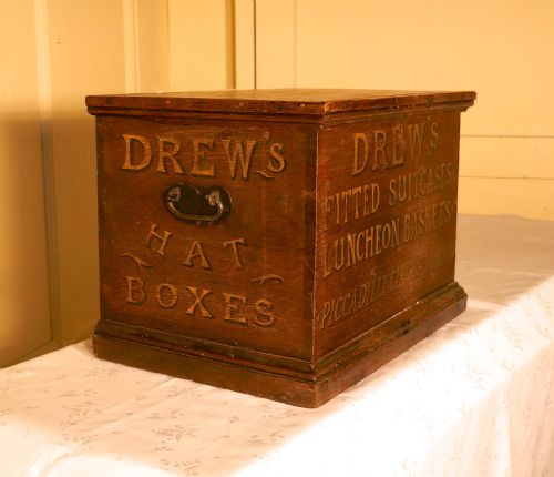 fig 4. Victorian Oak Apprentice Piece from Drew Luggage Makers