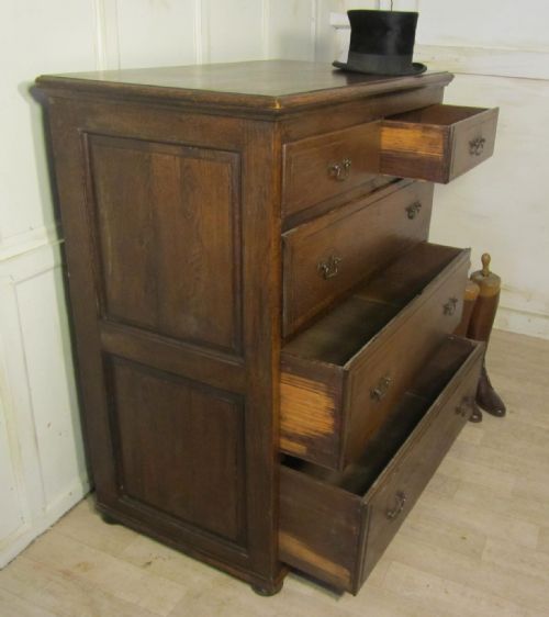 fig 3. A Large Georgian Oak Chest of Drawers