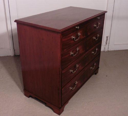 fig 4. Small Georgian Mahogany Chest of Drawers, 