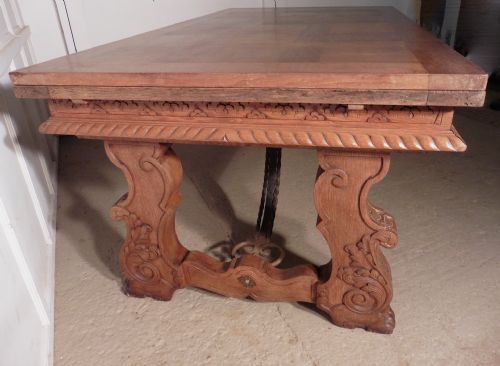 fig 3. A Very Large 19th Century Carved and Parquetry Oak Draw Leaf table81