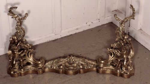 fig 3. Large French Classical Rococo Brass Fender Decorated with Putti Chenets