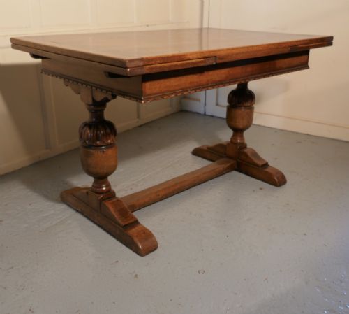 fig 1. A Large Ipswich Oak Draw Leaf table