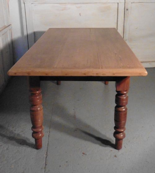 fig 1. A Traditional Victorian Pine Table
