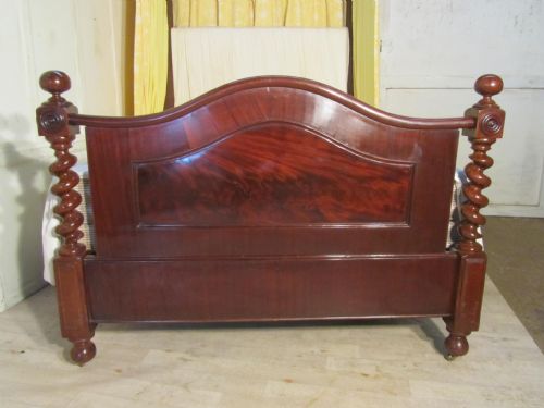 fig 1. Victorian Mahogany 5ft Half Tester Bed