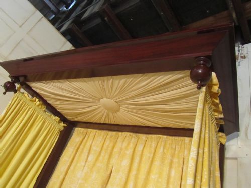 fig 4. Victorian Mahogany 5ft Half Tester Bed
