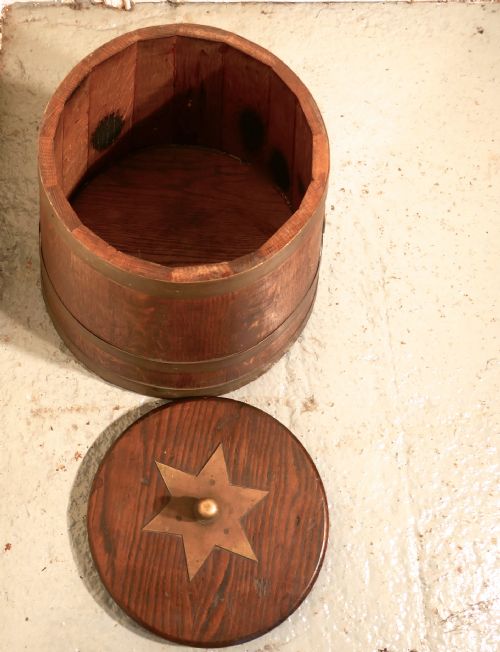 fig 1. Royal Navy Edwardian “Grog Tub”, Oak and Brass Sailor’s Rum Barrel