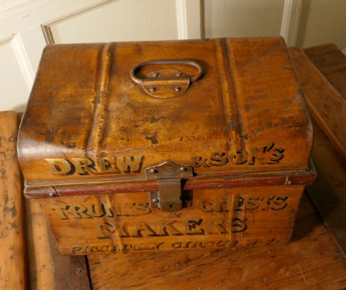 fig 1. Salesman’s Sample Victorian Painted Tin Hat Box, Drew and Sons Trunk Makers