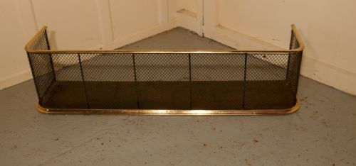 fig 3. Victorian Nursery Fire Guard or Club Fender