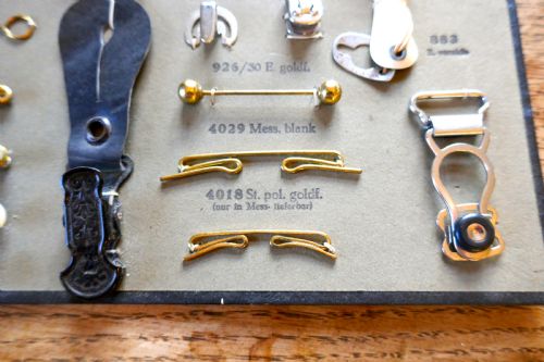 fig 1. Sample Cards of Salesman’s Shirt Accessories for Gentlemans Outfitter