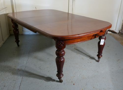 Early Victorian Mahogany Extending Dining Table, Seats 12 Diners