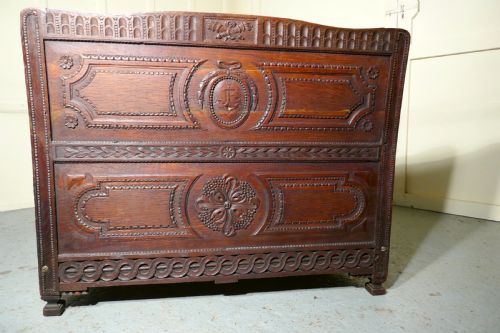 fig 1. 19th Century Carved Oak Day Bed or Ships Sleigh Bed.