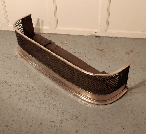 fig 1. Georgian Brass and Iron Club Fender