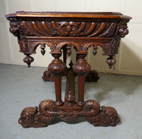 fig 1. An Early 19th Century Green Man Carved Oak Hall or Centre Table