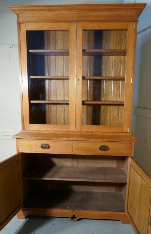fig 1. Arts and Crafts Golden Oak Bookcase by Heals 