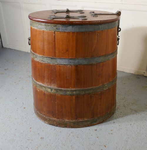 fig 4. Original 18th Century Ships Salt Beef Barrel,
