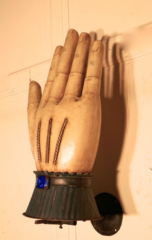 fig 1. Large French Toleware Glove Maker’s Shop Trade Sign