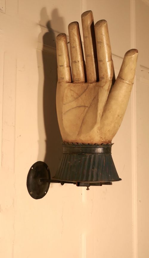 fig 5. Large French Toleware Glove Maker’s Shop Trade Sign