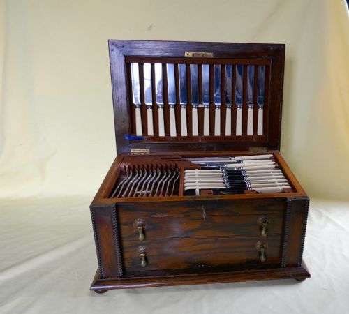 fig 1. 109 Piece Cutlery Set in Oak Wellington Chest Canteen