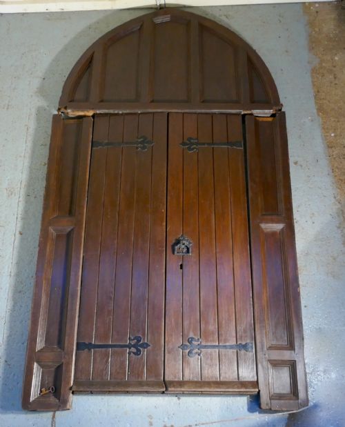 Pair of Arts and Crafts Oak Manor House Doors in Arched Frame