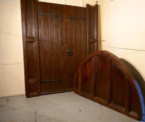 fig 2. Pair of Arts and Crafts Oak Manor House Doors in Arched Frame