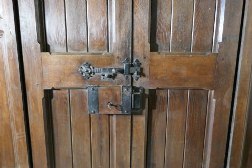 fig 4. Pair of Arts and Crafts Oak Manor House Doors in Arched Frame