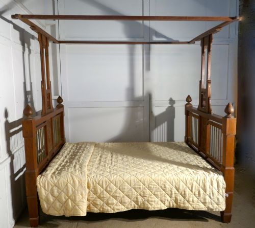 fig 1. Colonial Style Antique 4 Poster 5ft Double Bed