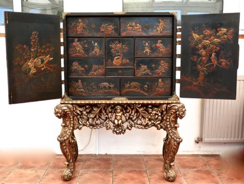 18th Century Japanned Collectors Cabinet on Stand, Clive of India