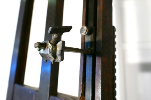 fig 3. Very Large Fully Adjustable 19th Century Oak Studio Easel by G. Gent of Bayswater