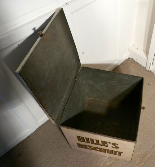 fig 2. Very Large Art Deco “Hille’s Beschuit” Grocers Biscuit Tin