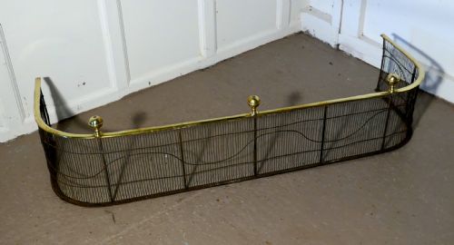 fig 1. A Georgian Brass and Iron Club Fender
