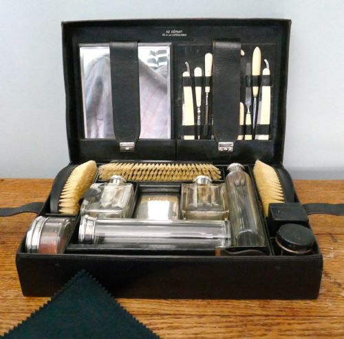 Au Départ Fully Fitted Gentlemans Travelling Dressing Case, Hall Marked Silver
