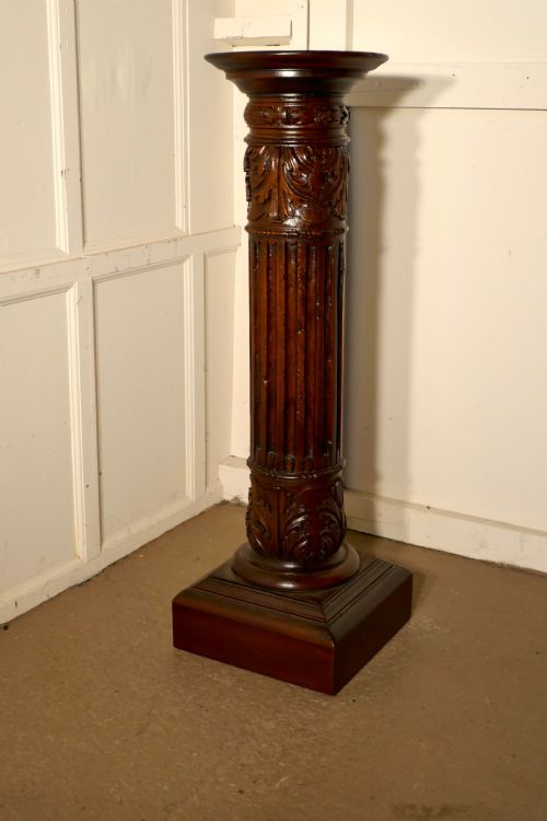 fig 4. A Pair of 18th Century Carved Solid Mahogany Pedestals