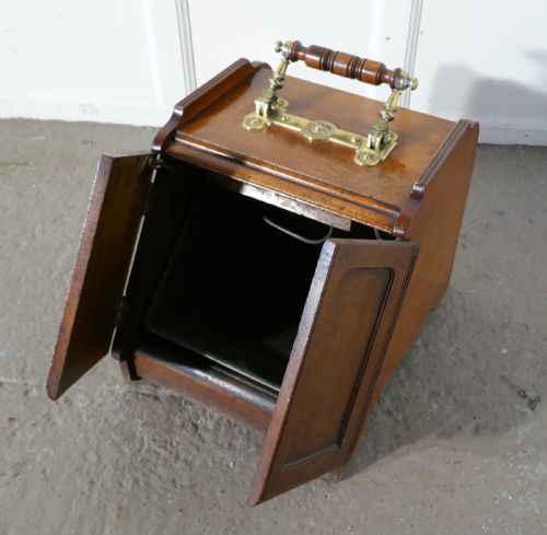 fig 3. A Victorian Mahogany Coal Scuttle, Mechanical Opening and Liner