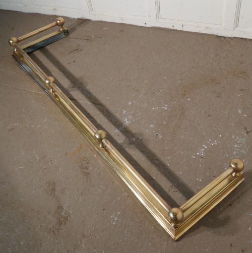 fig 3. Large 19th Century Heavy Brass Fender